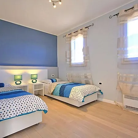 Inga 度假居 Kaštel